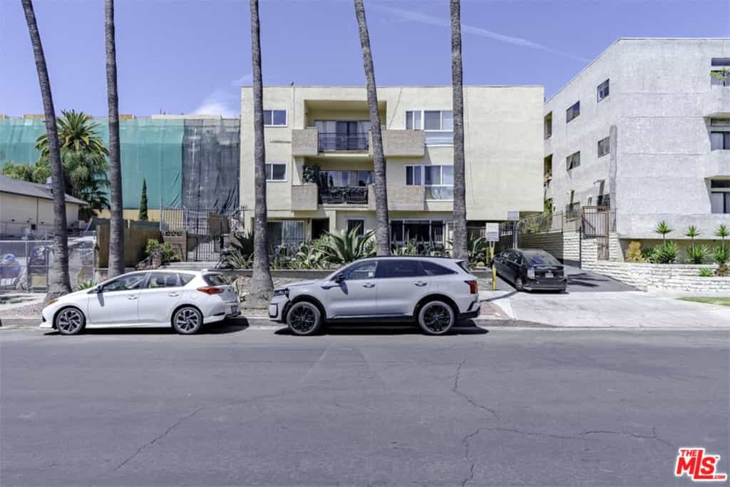 Condominium in Parklabrea, Californië 11005301