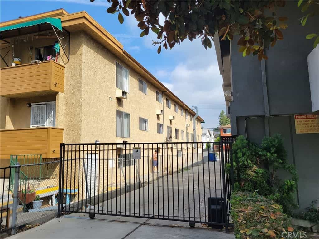Condominium in Jefferson, California 11005926