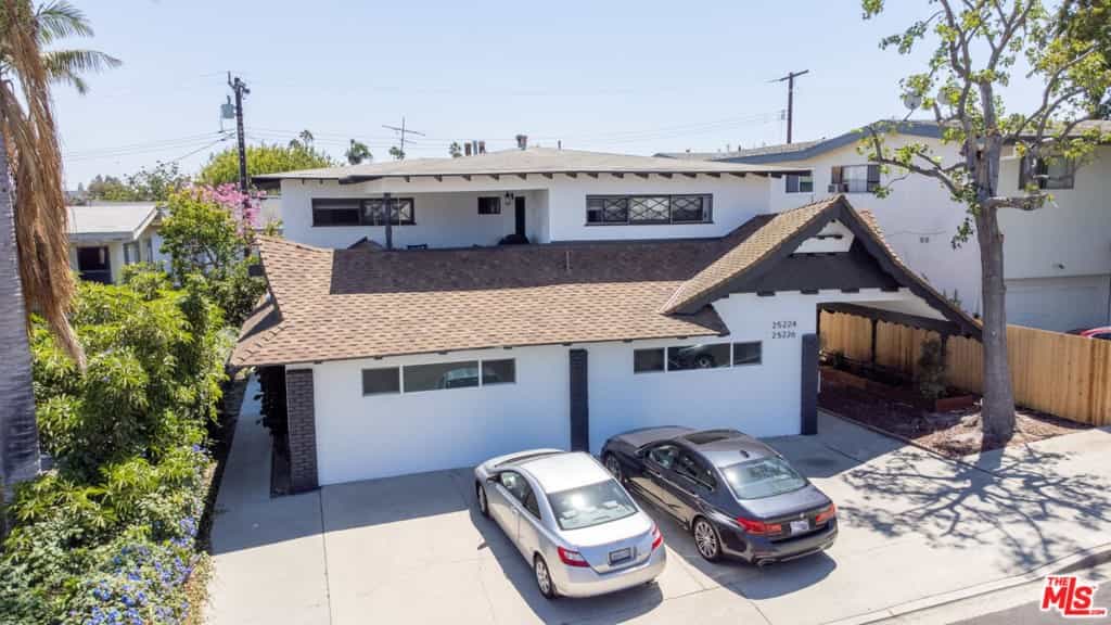 Condominio en Propiedades de las colinas rodantes, California 11006016