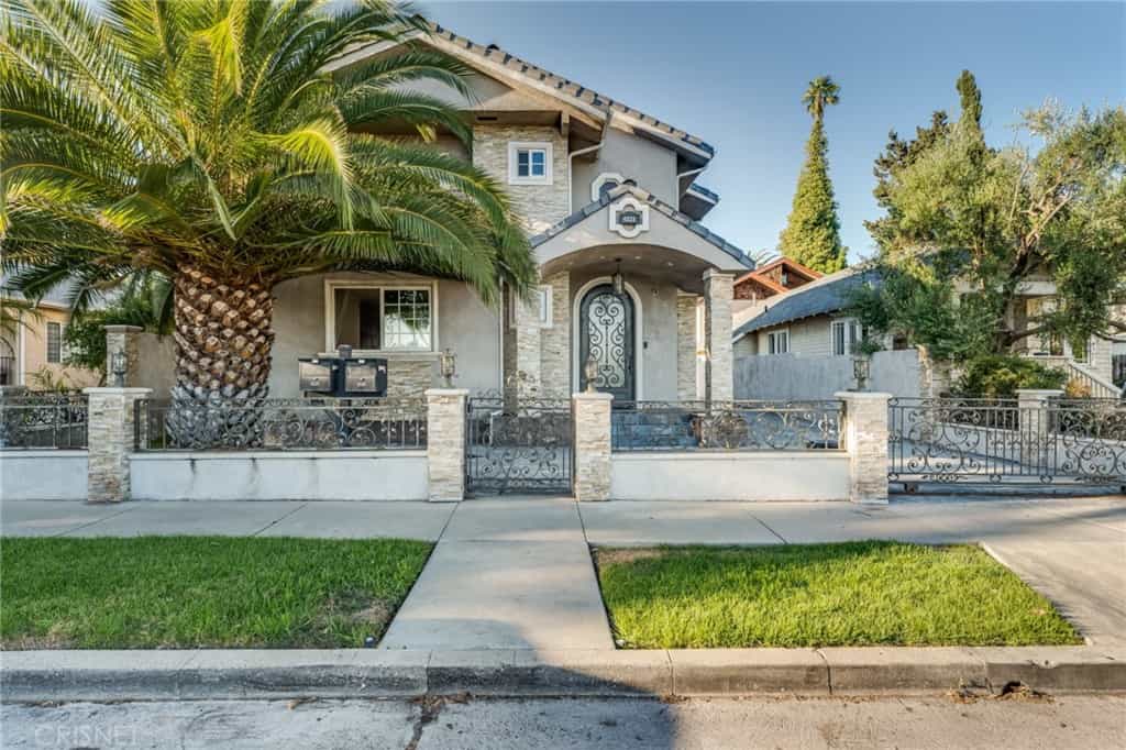 House in Adams Square, California 11006024