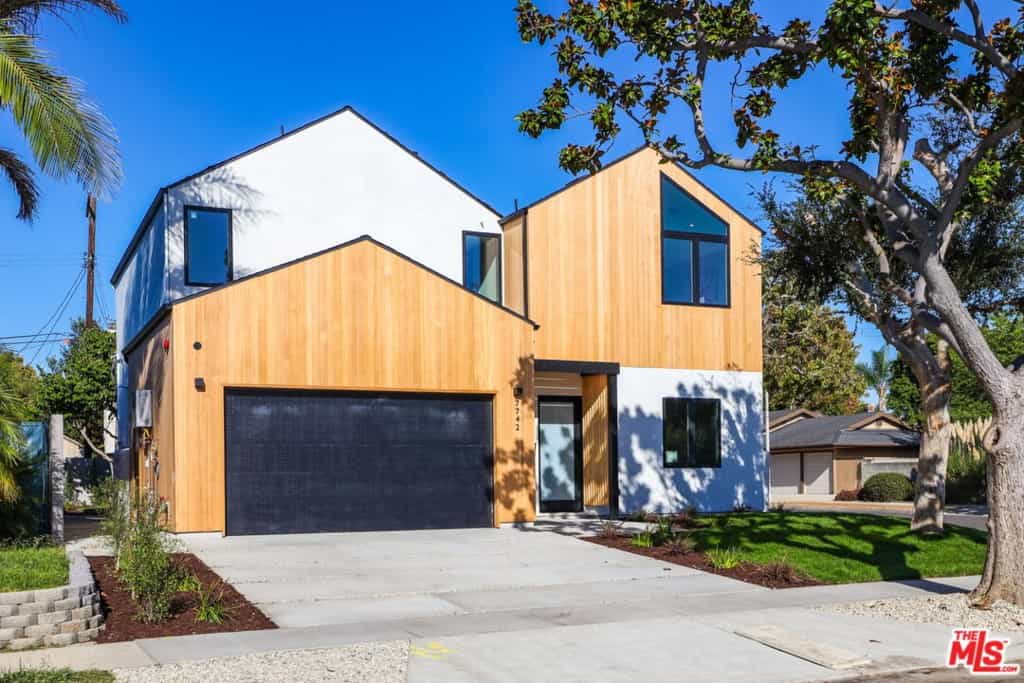 Condominium in Ladera Heights, California 11006095