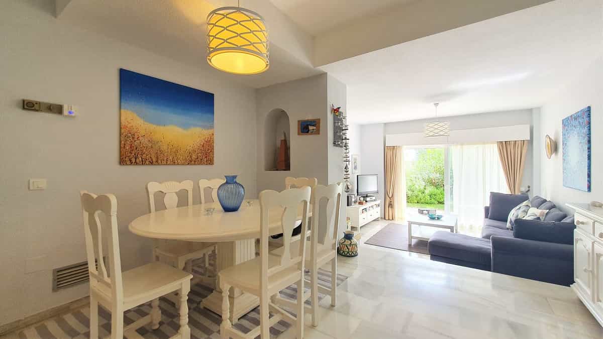 公寓 在 Marbella, Andalucía 11006180
