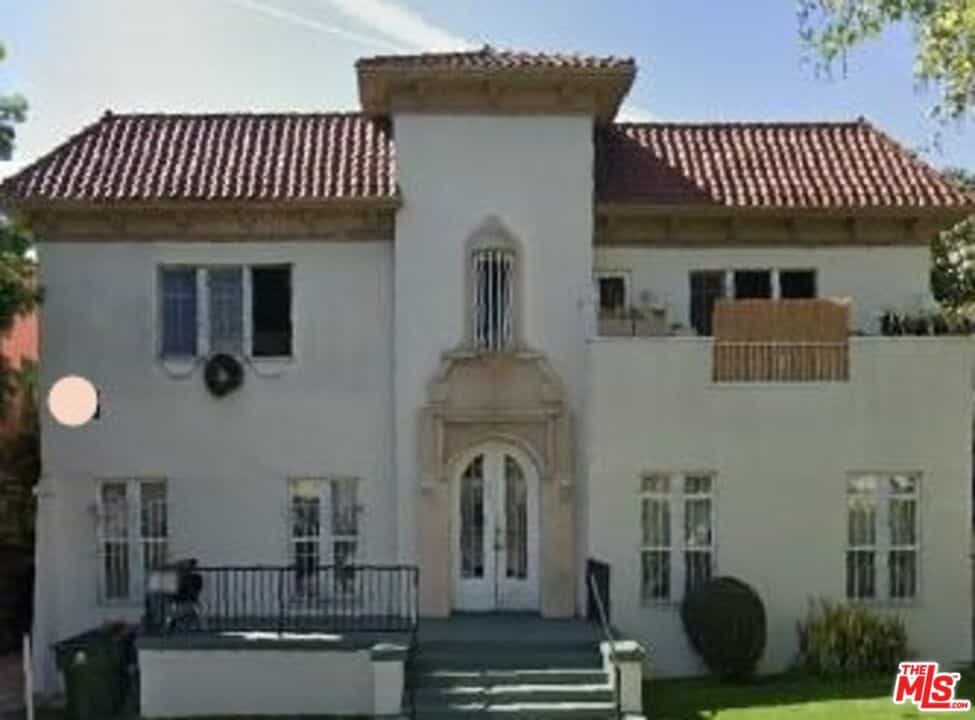 Condominium in Parklabrea, California 11006199