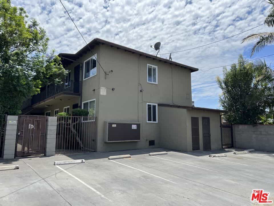 Condominium in Ladera Heights, California 11006220