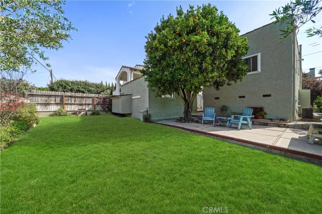 Condominium in El Segundo, Californië 11006285