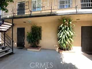 Condominium in Bell Gardens, California 11006771