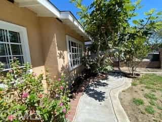 Квартира в Дзвінові сади, Каліфорнія 11006771