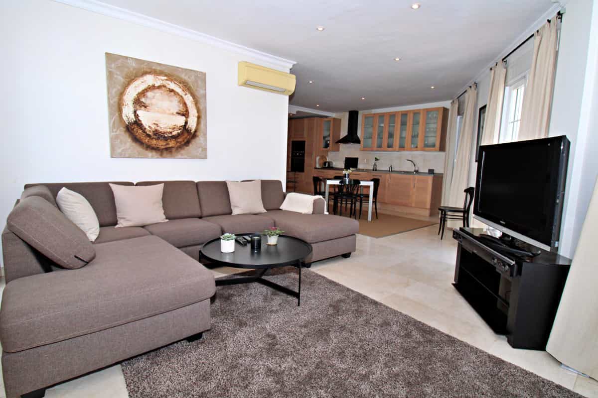 Condominium in Marbella, Andalucía 11006792