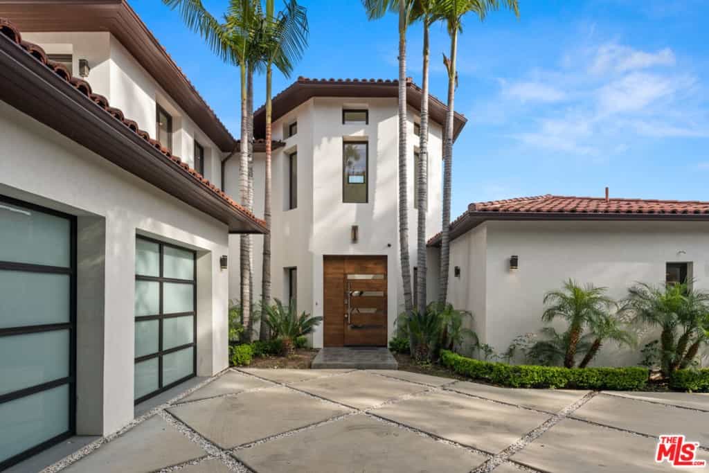 Condominium in Beverly Hills, California 11006883