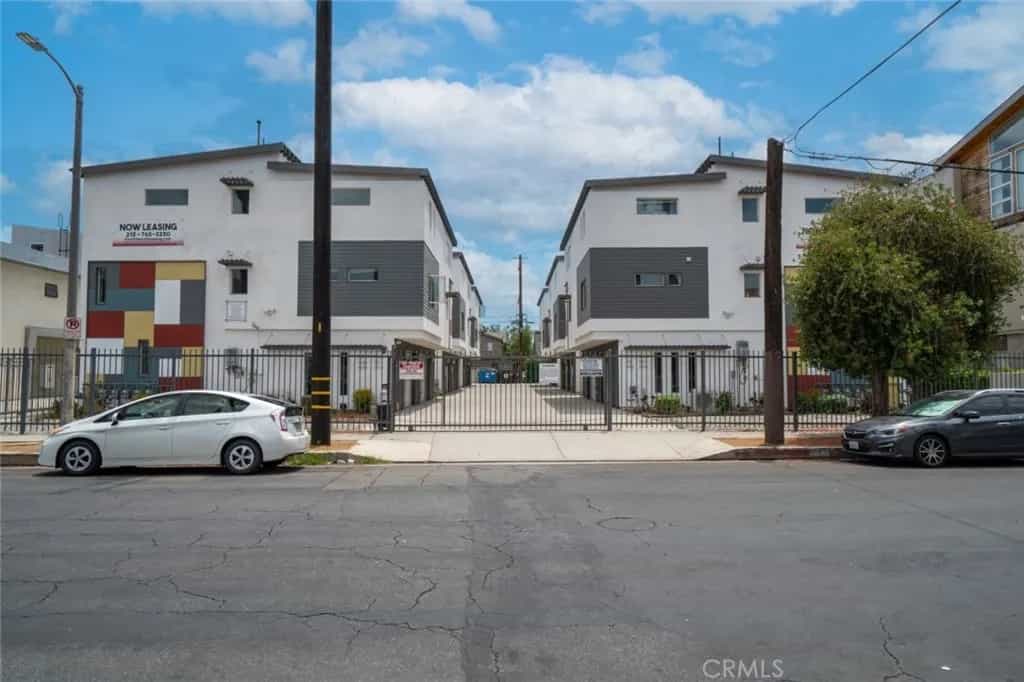 Condominium in Jefferson, California 11006891