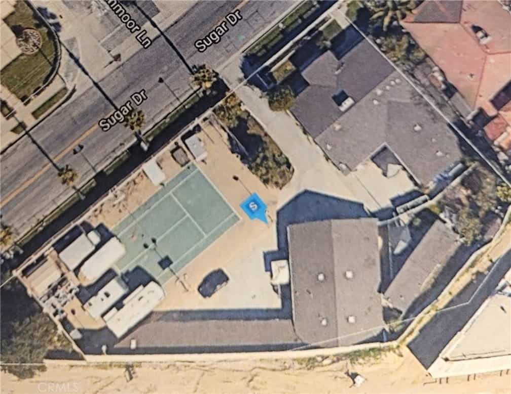 公寓 在 亨廷顿海滩, 加利福尼亚州 11006930