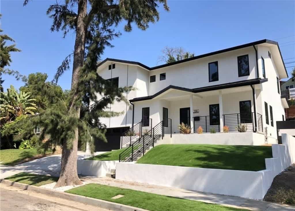 House in Inglewood, California 11007078