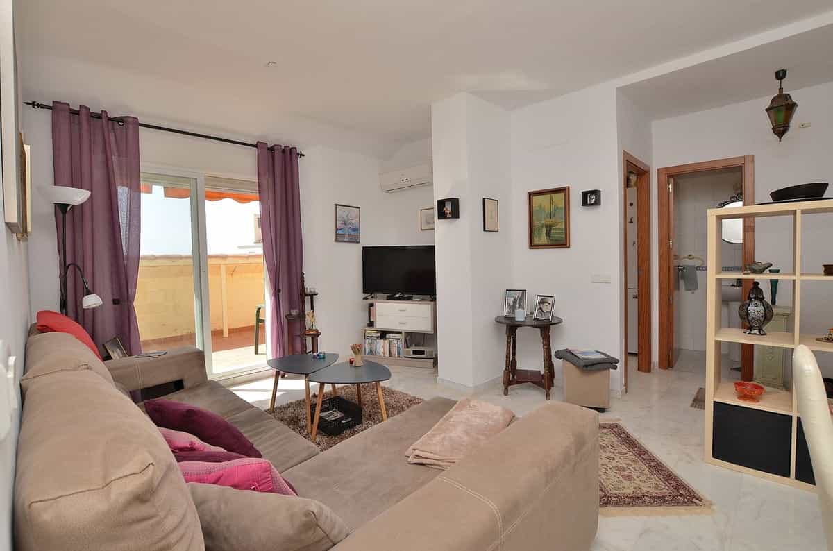 Condominio en Fuengirola, Andalucía 11007109