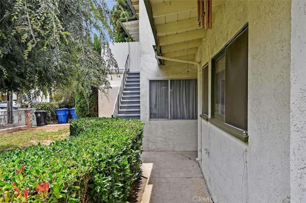 Condominium dans Los Angeles, California 11007234