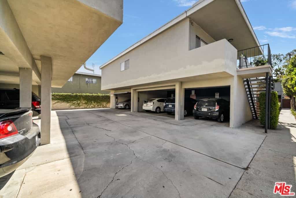 Condominium in Santa Monica, California 11007277