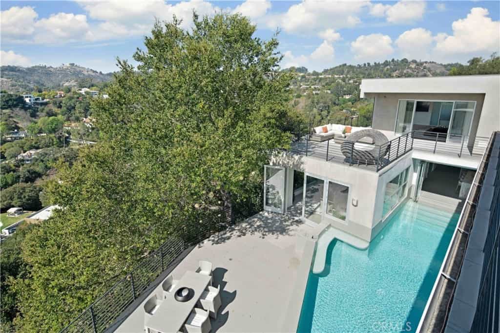 House in Beverly Hills, California 11007312