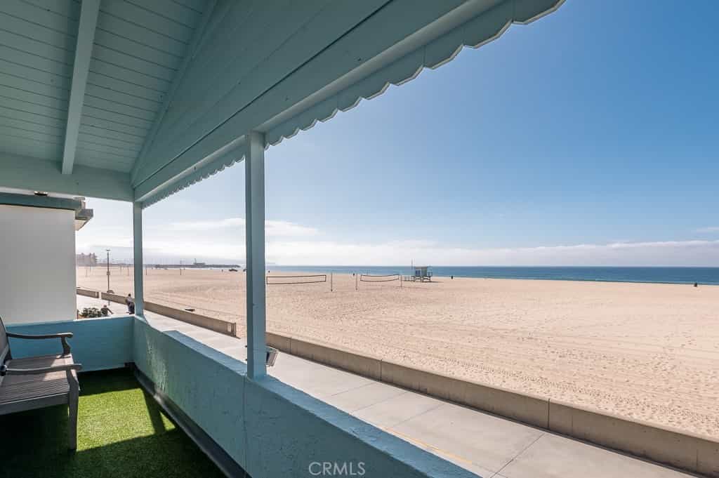 жилой дом в Hermosa Beach, California 11007360