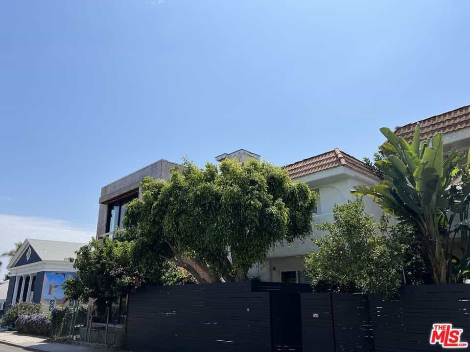 Condominium dans Los Angeles, California 11007368