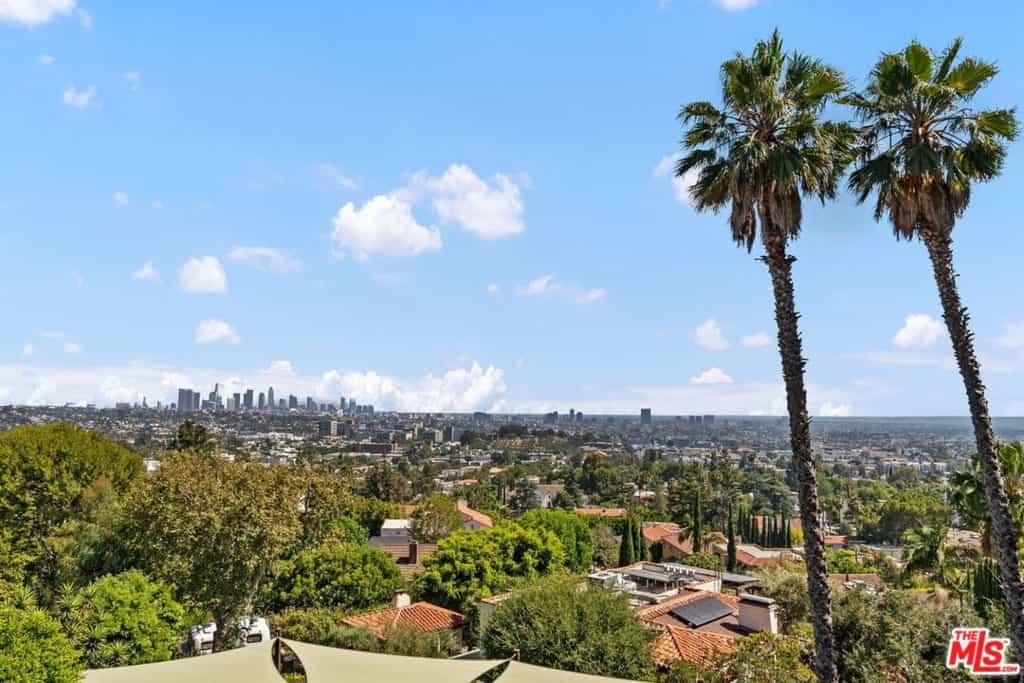 Condominium dans Los Angeles, California 11007409