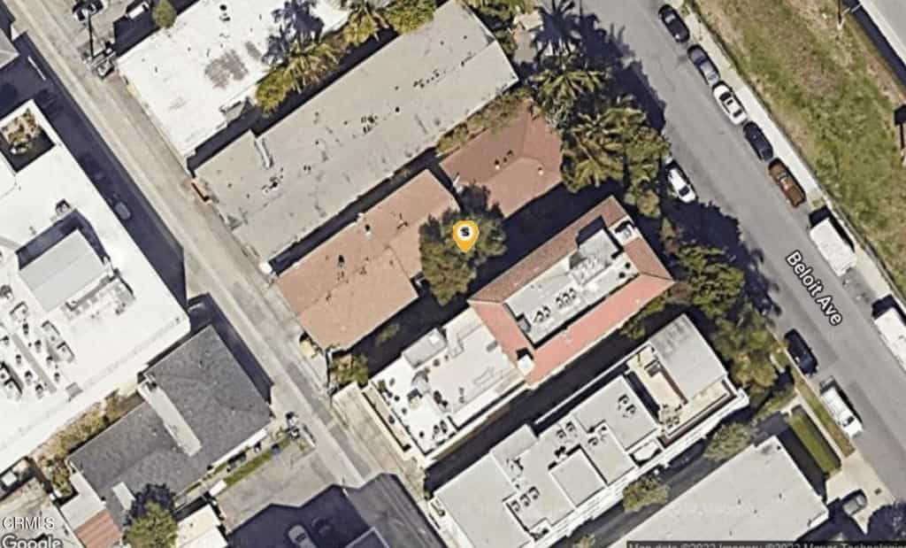 Condominium in Los Angeles, California 11007423