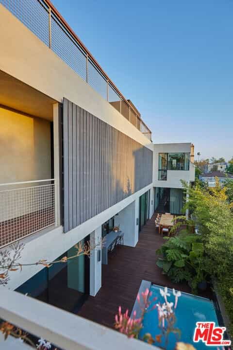Condominium in Marina del Rey, California 11007654