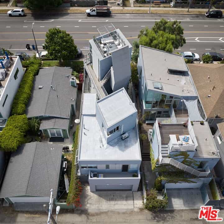 Condominium dans Los Angeles, California 11007729