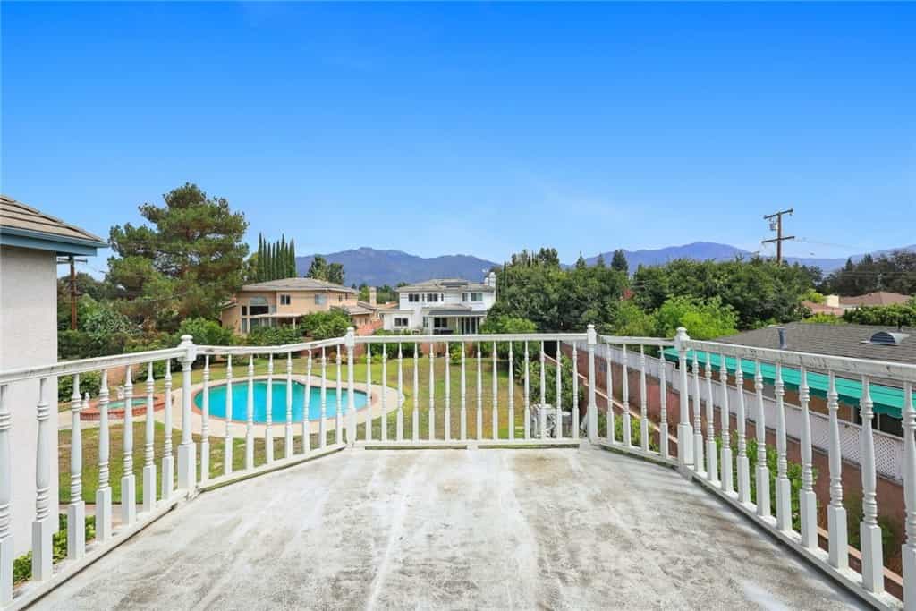 Condominium in Arcadia, California 11007746