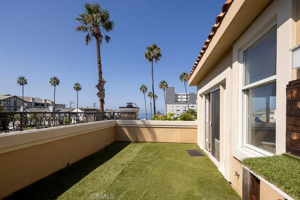 Condominium in Redondo Beach, California 11007804
