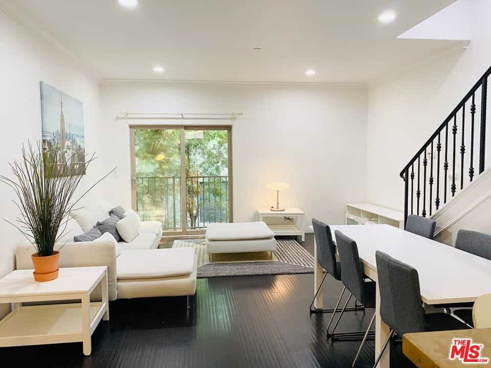 Condominium in West Hollywood, California 11007871
