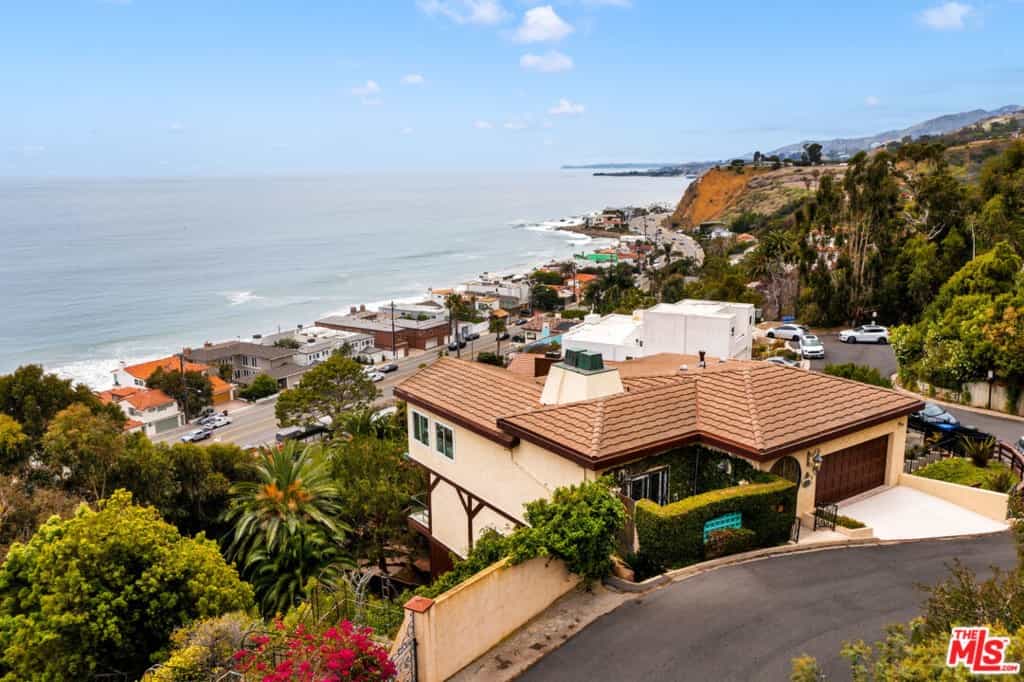 Condominium in Malibu-strand, Californië 11008069