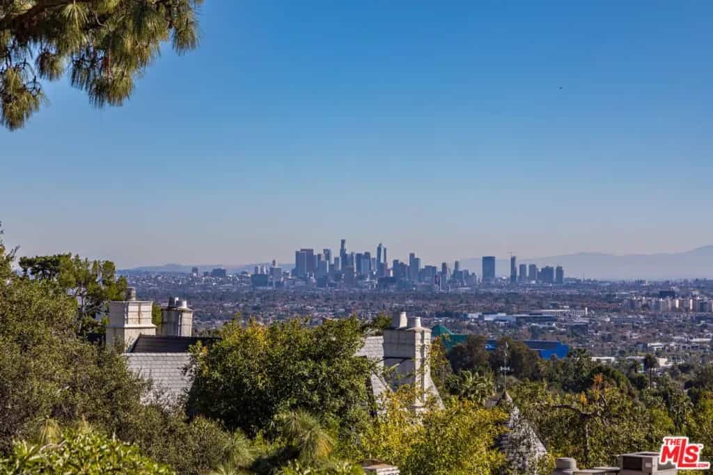 Condominium in Beverly Hills, Californië 11008175