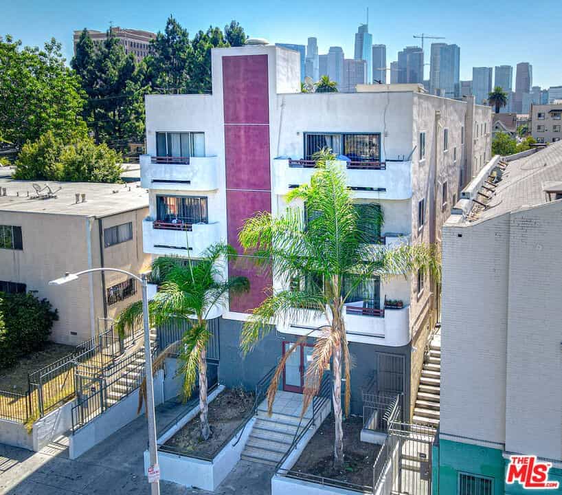 Condominium in Jefferson, California 11008246