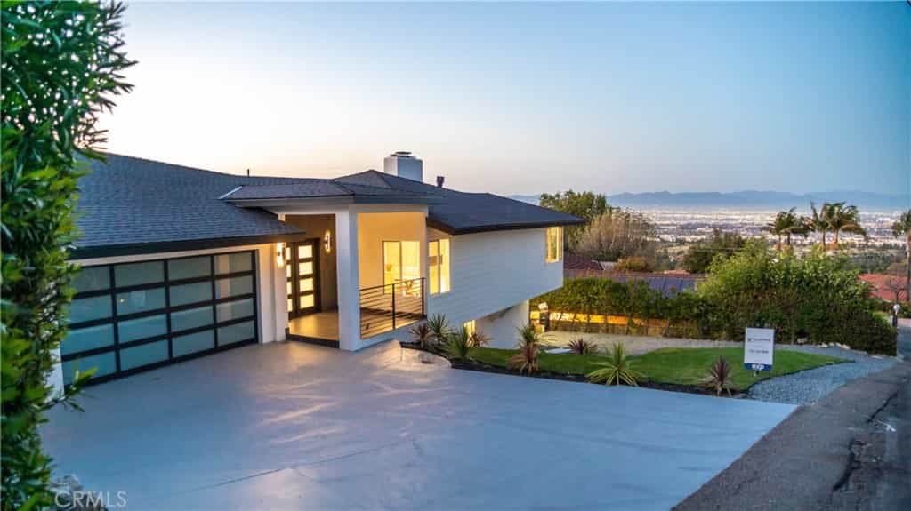 Huis in Glooiende heuvels, Californië 11008336
