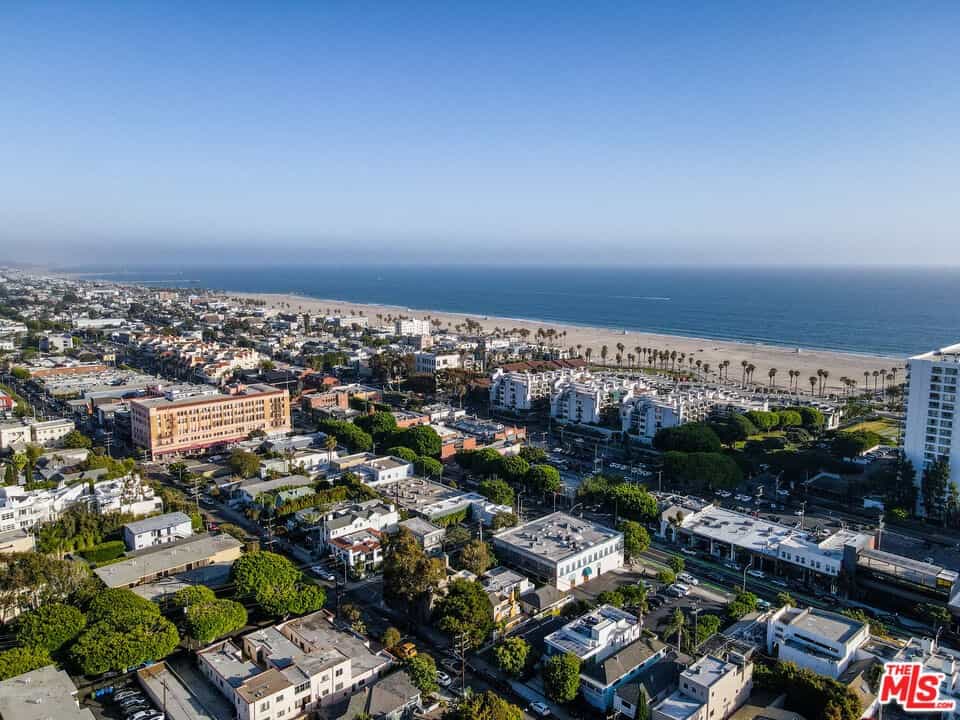 Condominium dans Santa Monica, California 11008372