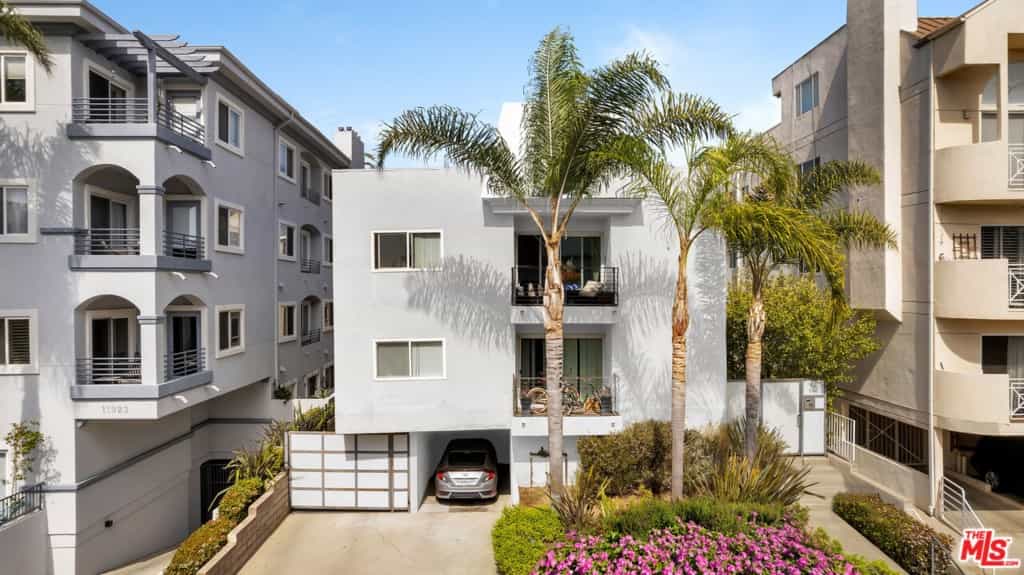 Condominium in Santa Monica, California 11008393