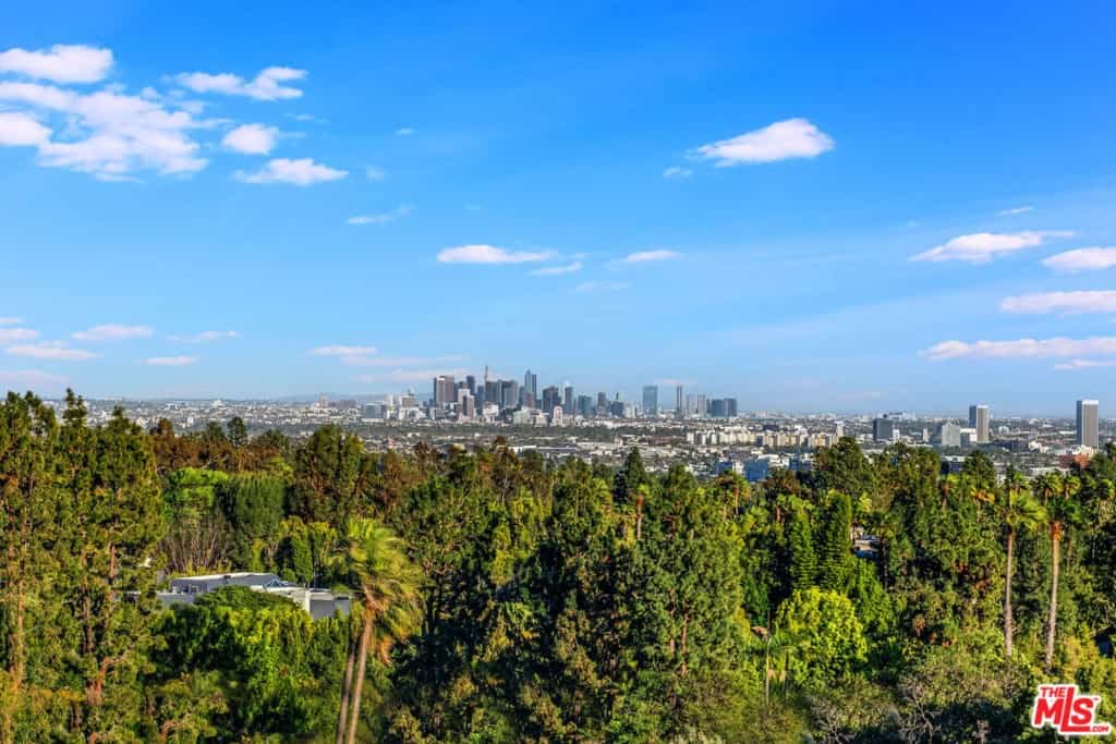 Condominium in Beverly Hills, Californië 11008428