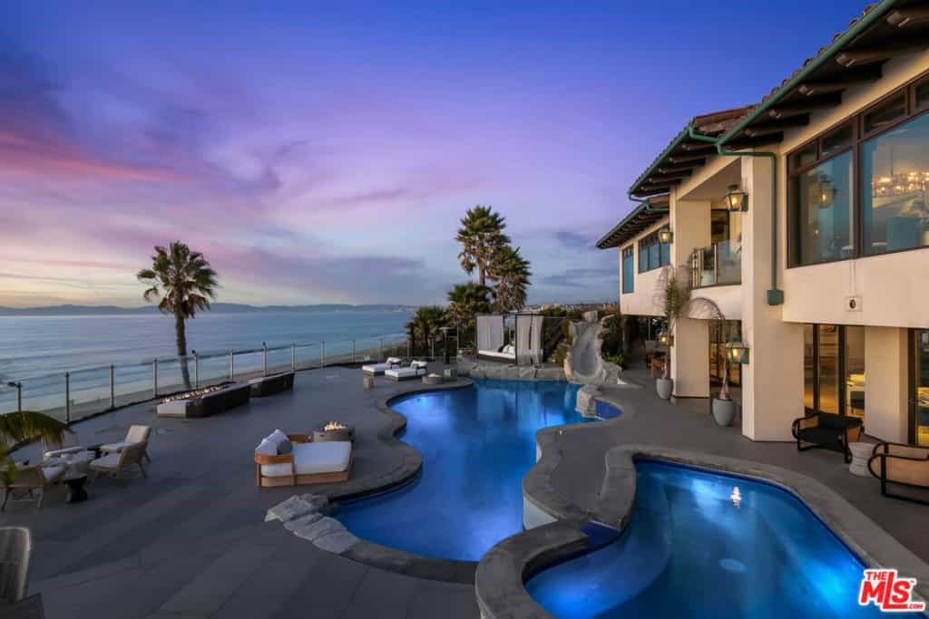 Condominium in Redondo Beach, California 11008452