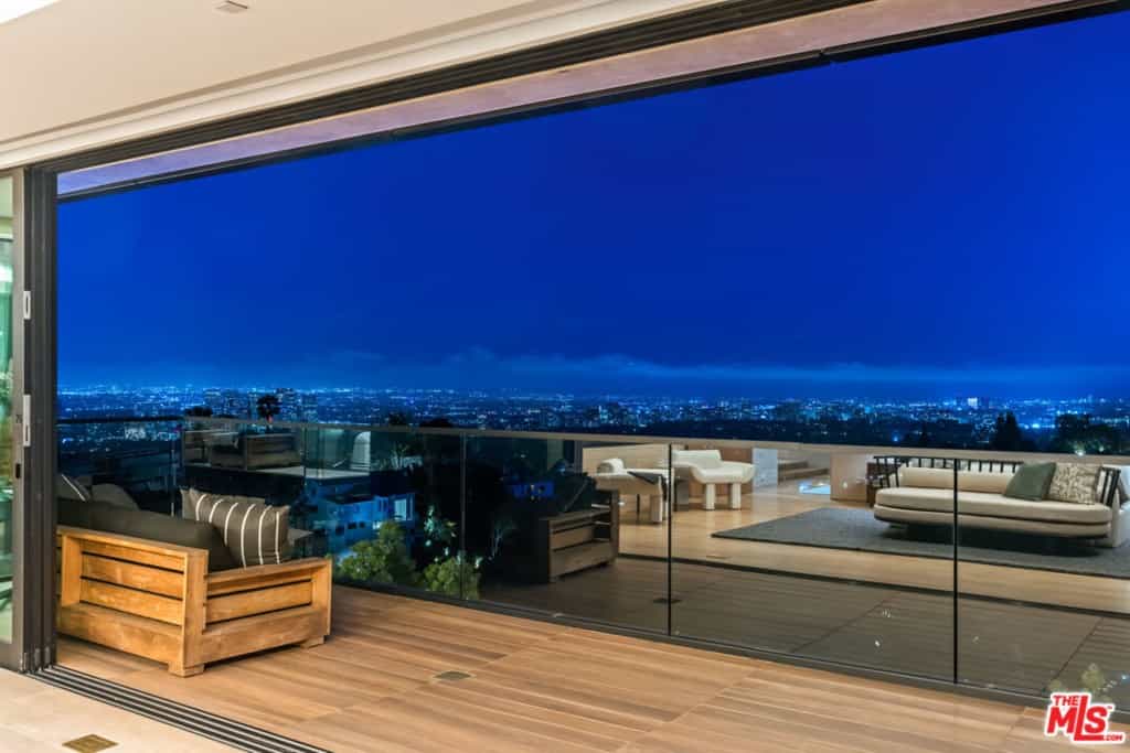 Condominium dans Beverly Hills, California 11008476