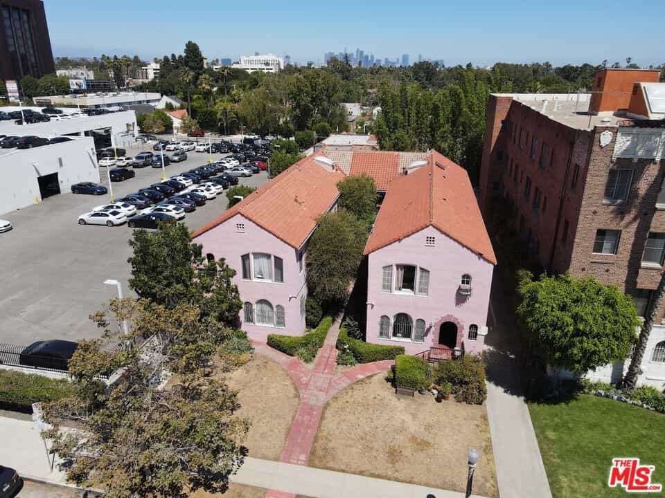 Condominium in Parklabrea, Californië 11008551