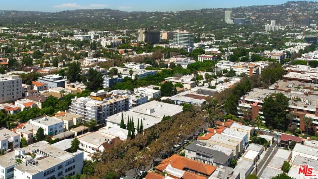 Condominium dans Beverly Hills, California 11008558