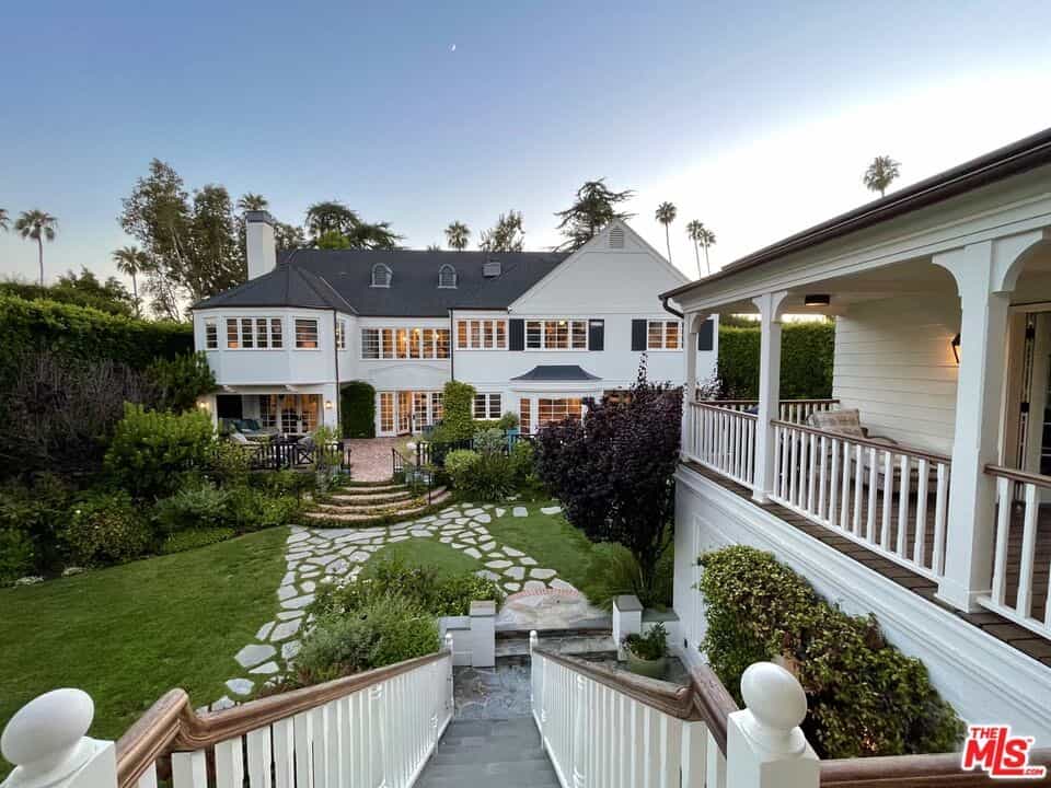 Condominium in Riviera, California 11008607