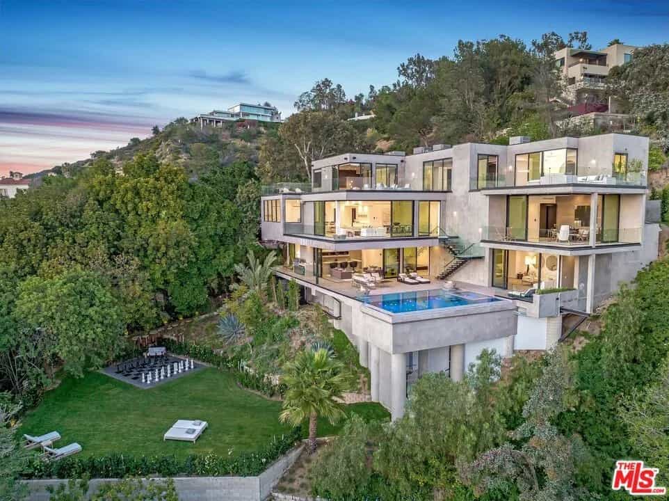 Condominio nel Beverly Hills, California 11008680