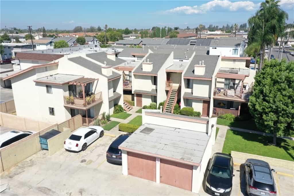 Condominium in Westminster, California 11008934