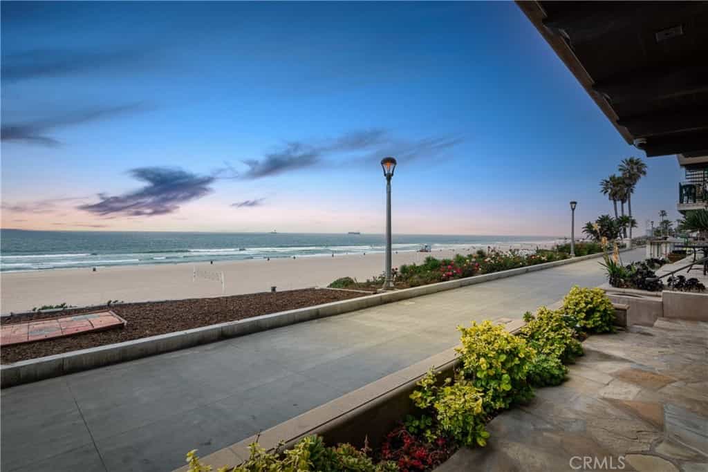Condominio en playa de manhattan, California 11008952