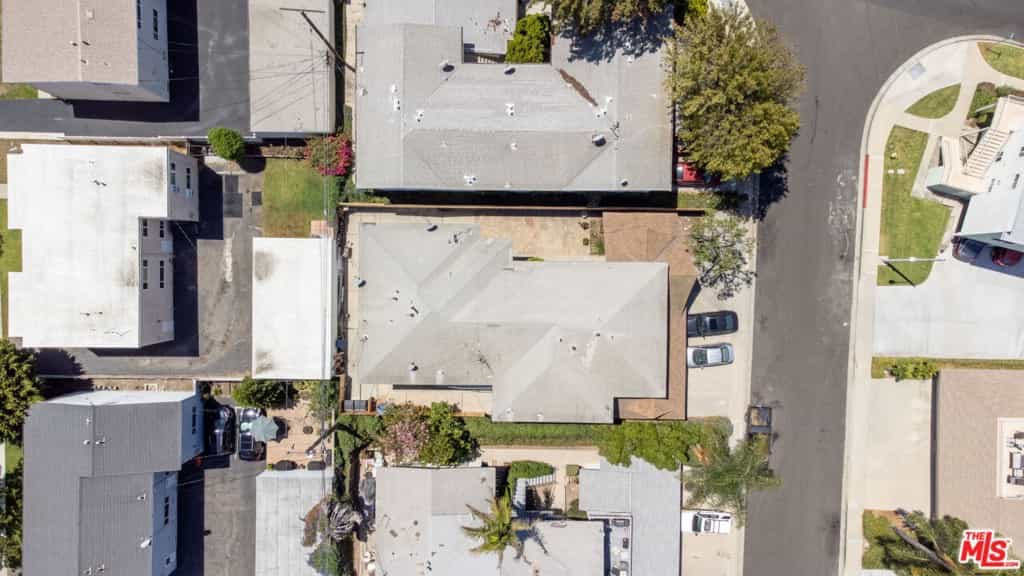 Condominium in Torrance, California 11008958