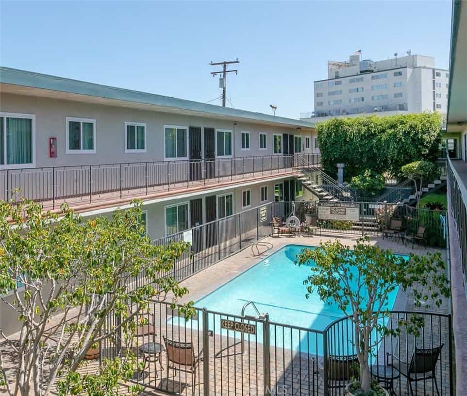Condominium in Gardena, California 11009113