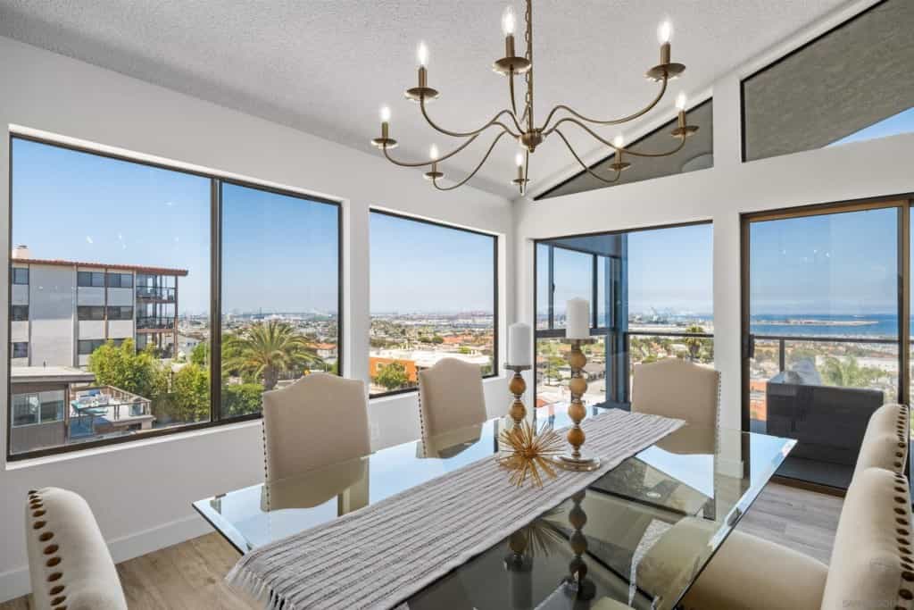 Condominium in Los Angeles, California 11009119