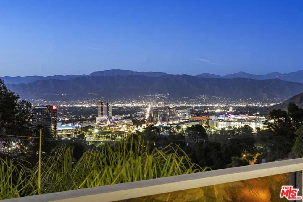 Condominium dans Los Angeles, California 11009263