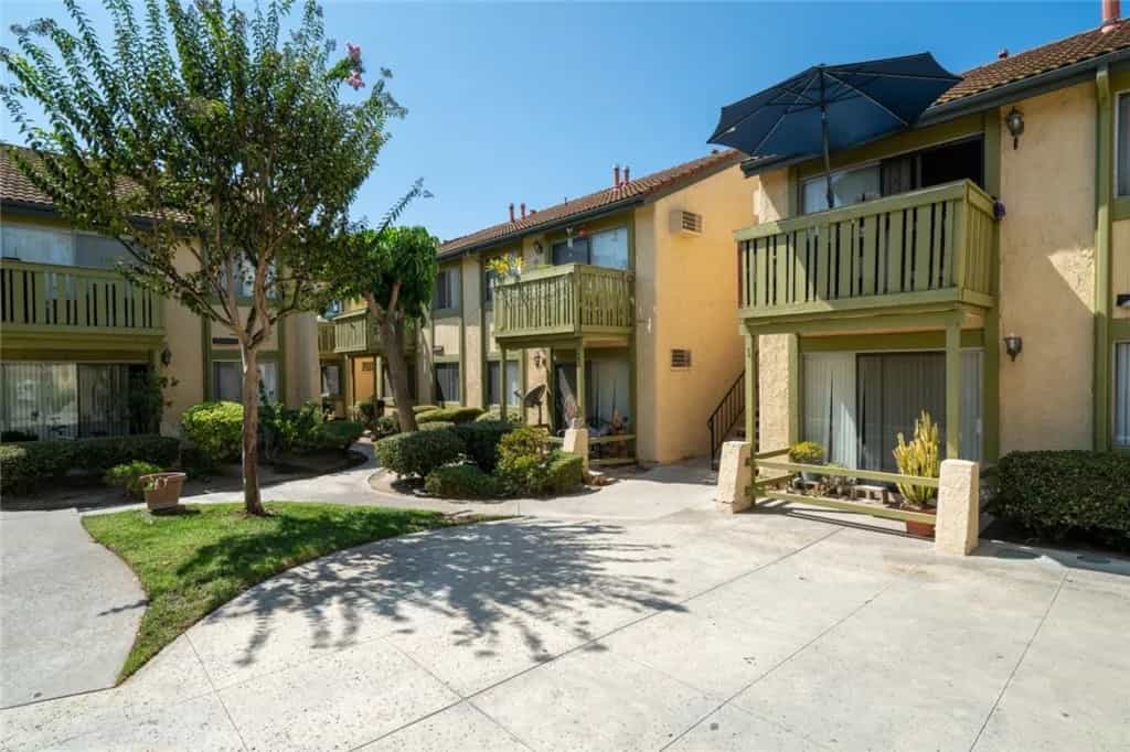 Condominium in Buena Park, California 11009277
