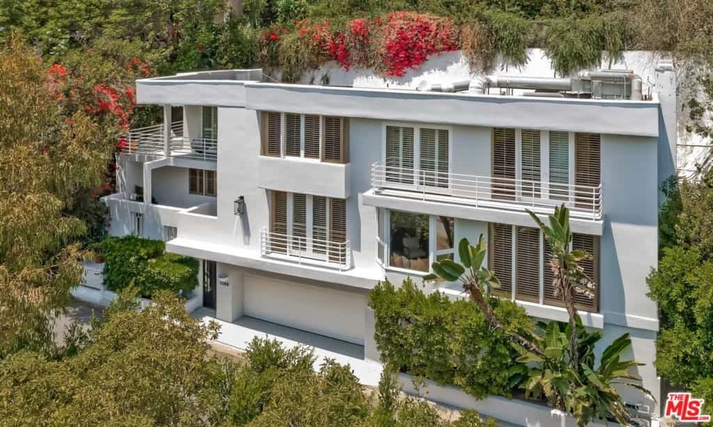 Dom w Beverly Hills, California 11009323